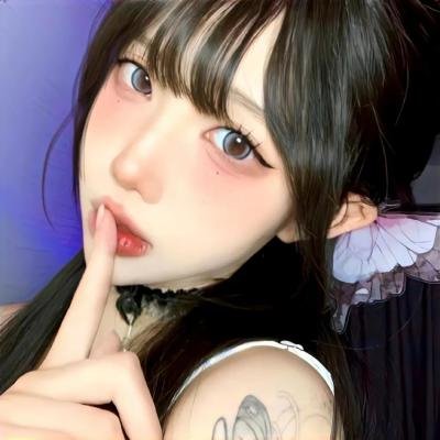 窃窃私语